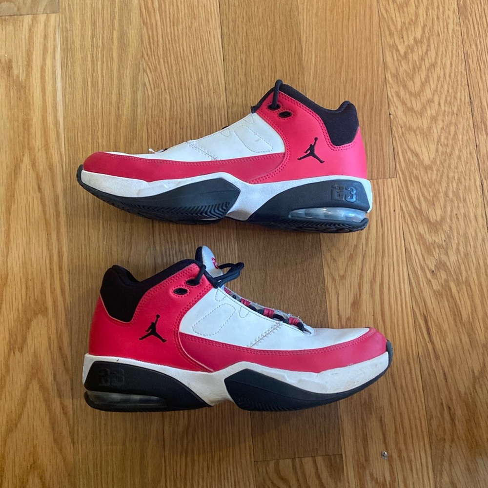 AIR JORDAN 23 red black white sneakers NIKE trainers youth size 6.5/ women’s 8